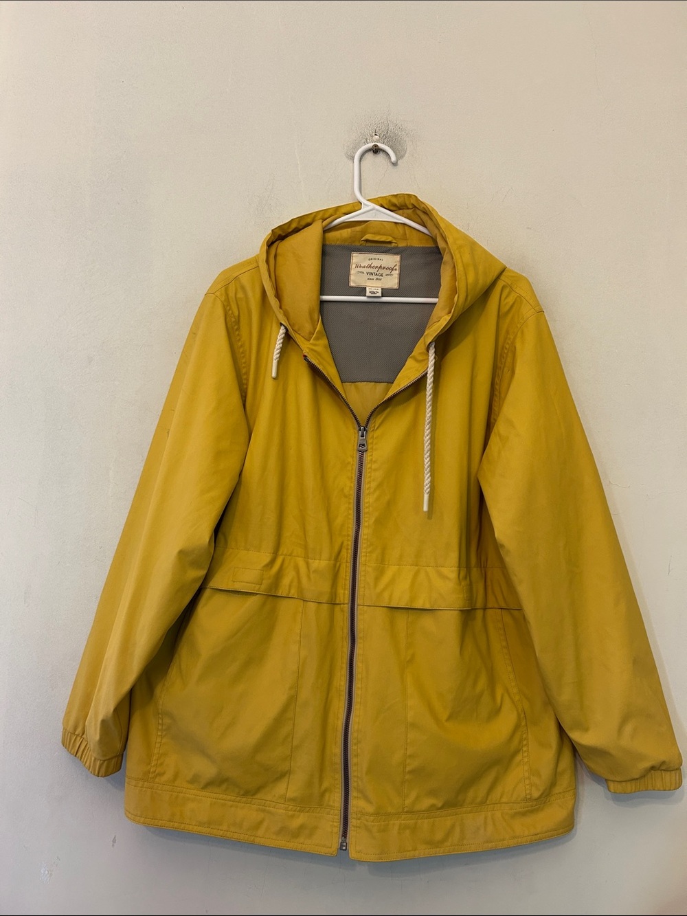 Weatherproof Vintage Men's Yellow Hooded Raincoat Size XL VGUC
